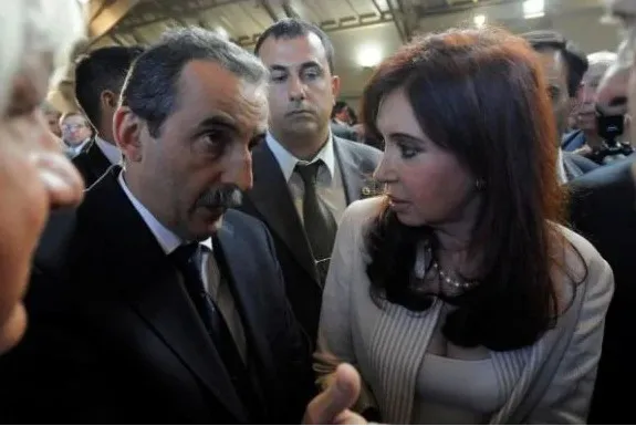 c7fe3562-0c3c-4da9-ad4e-000732d875ff