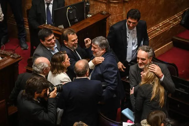 dcb98e05-213a-4292-a287-c49ef5382f01