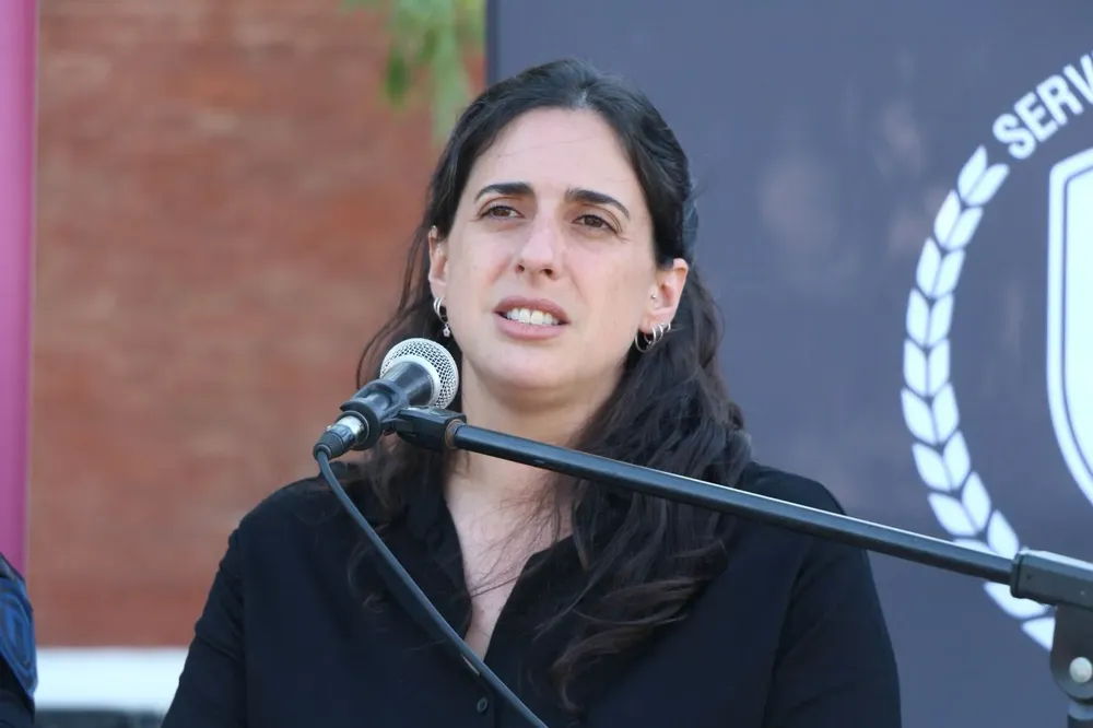 093c56a2-a7f9-4fc1-811a-e66ccbb1f2df