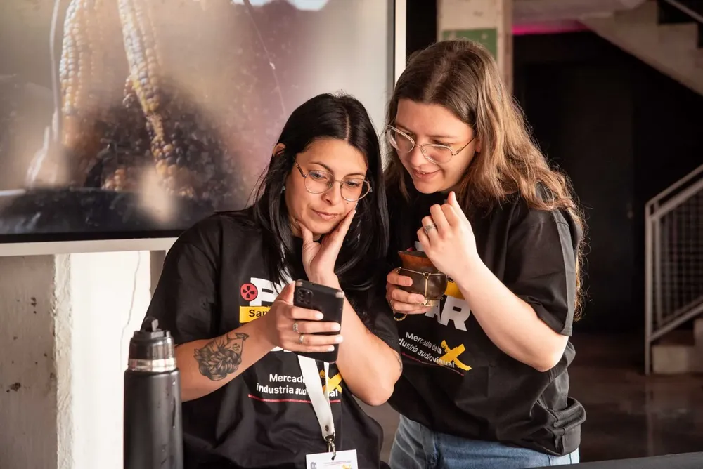 34c4ebd9-12b5-491a-afb2-4753a96492db