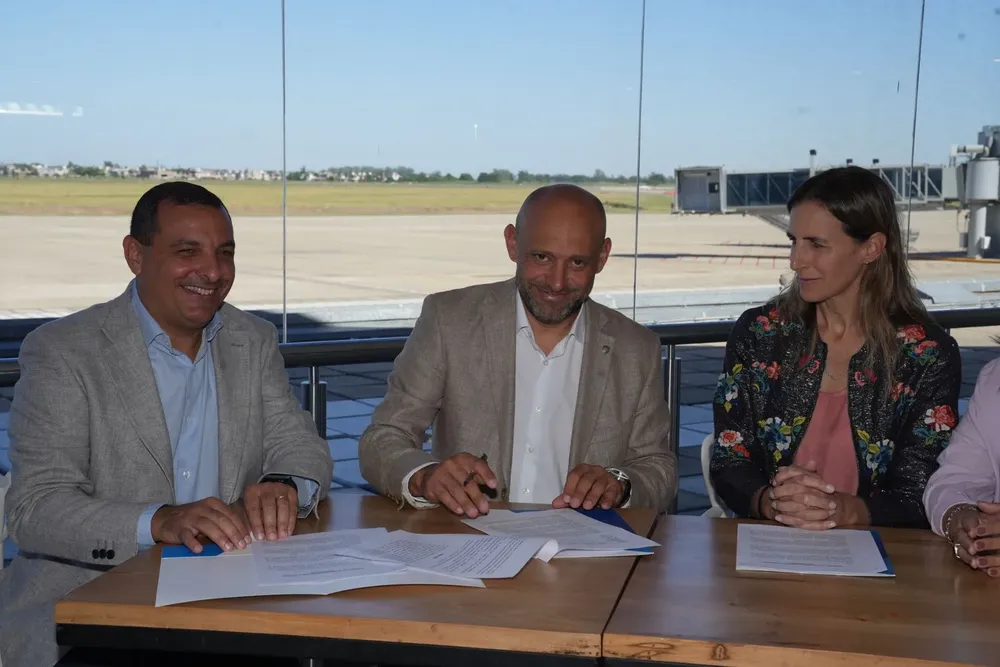 d8611523-e7b9-401d-b754-a19c275e254e