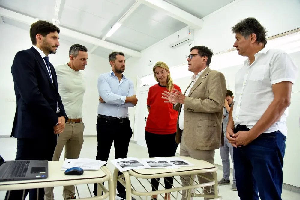 ff803334-c2b1-46b8-a219-9982120f7fc5