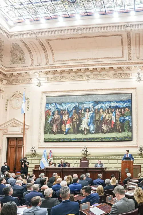 7f212a84-8629-4112-a7e3-3e6587cc5ad6