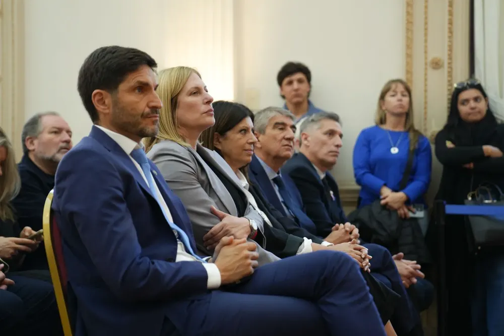 c0eed405-eae6-49ec-8336-6604eba0c784