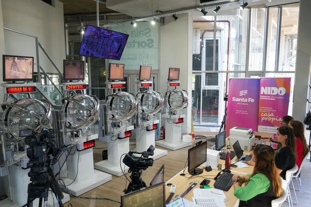 4a24246d-ac2a-4582-81e9-243fd85dcd5c