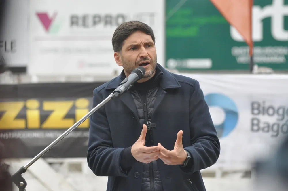 8bbaaf2c-dcf3-4766-8f94-d9969c95ab6e