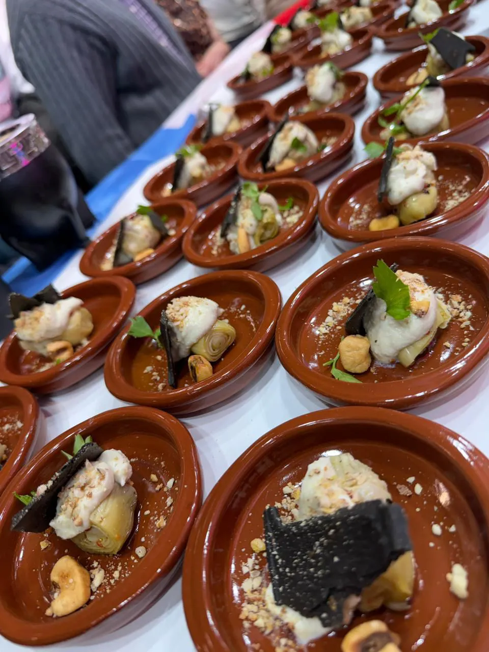 5d83fa8b-c060-48a7-9e0f-320c5b9270a8