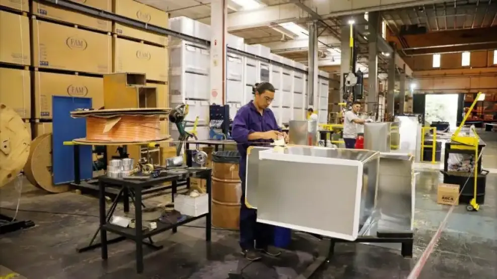 01-12-2025-fam-sa-fabrica-de-heladeras-cordoba-2145672