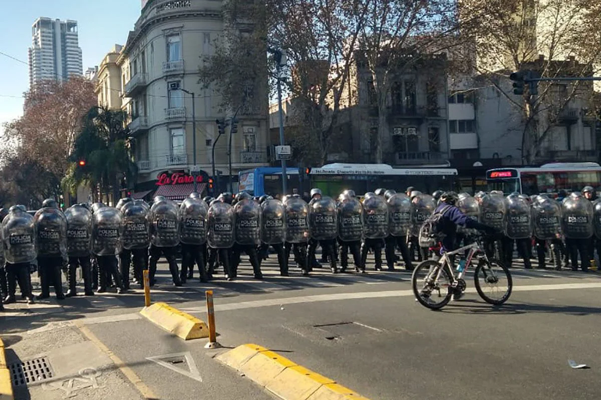 policía-de-la-ciudad-reprimió-a-trabajadores-del-CONICET-4