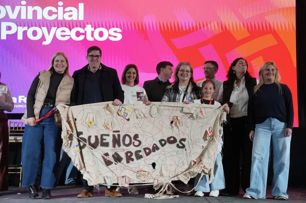 d8eb231a-66a4-4f4e-b6ba-885dee0ea1c6