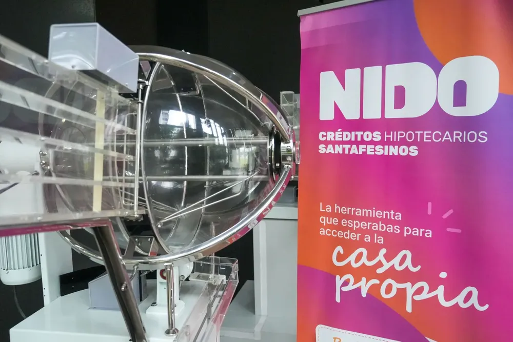 multimedia.grande.9a9e43f89f721afe.Z3JhbmRlLndlYnA=