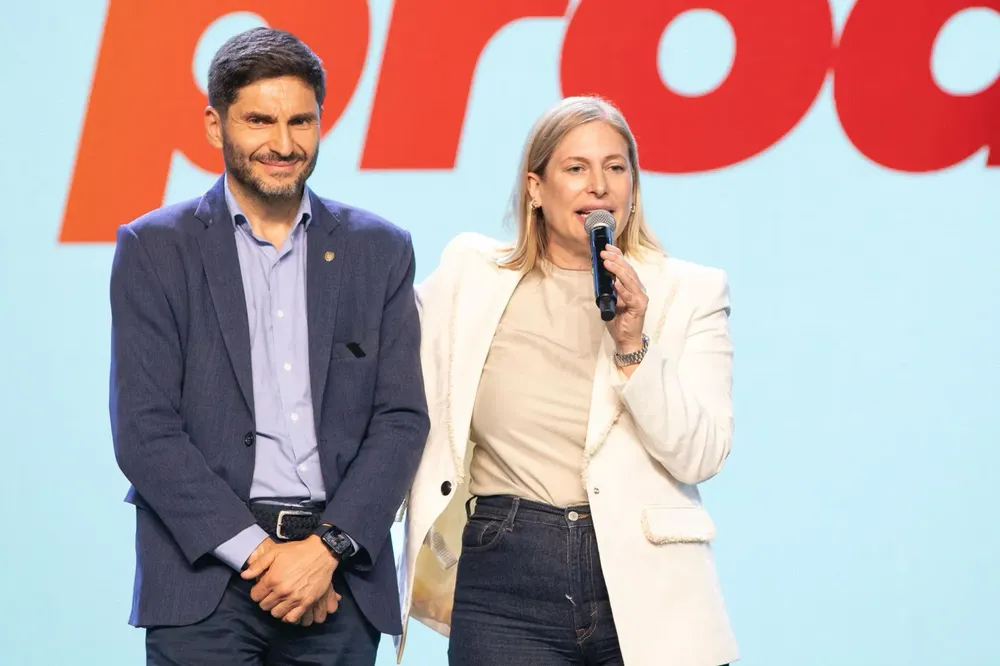 70d251a3-265a-4903-8356-1b1632f4accf