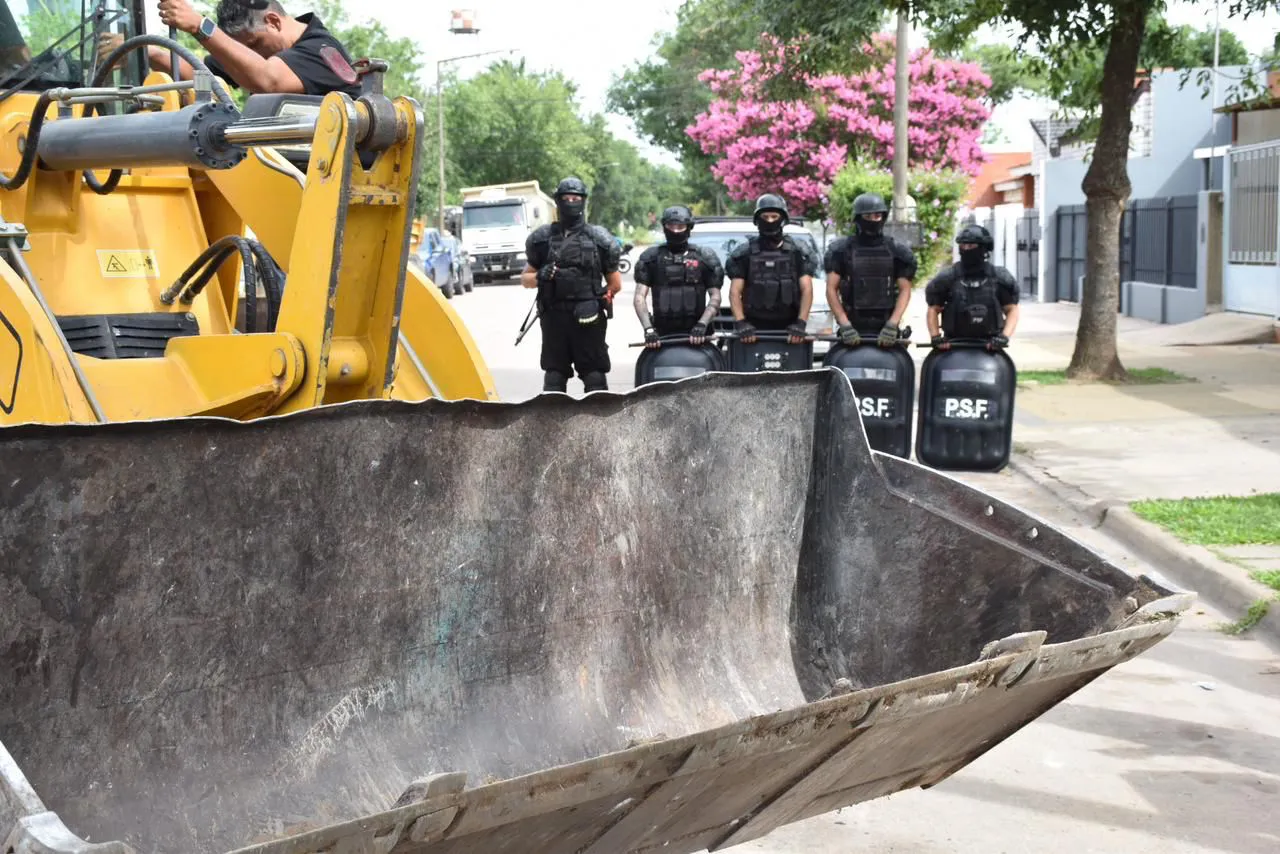 65de9a80-7931-472c-ba2d-f3340547eacf