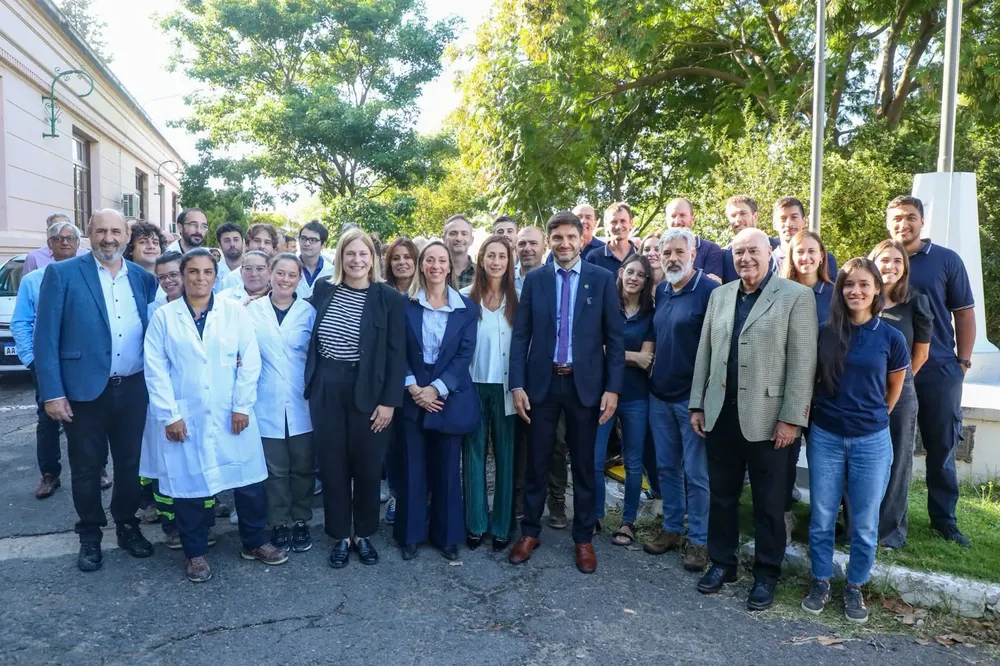 02525b08-1dd9-4f15-a7aa-34a8184d952d