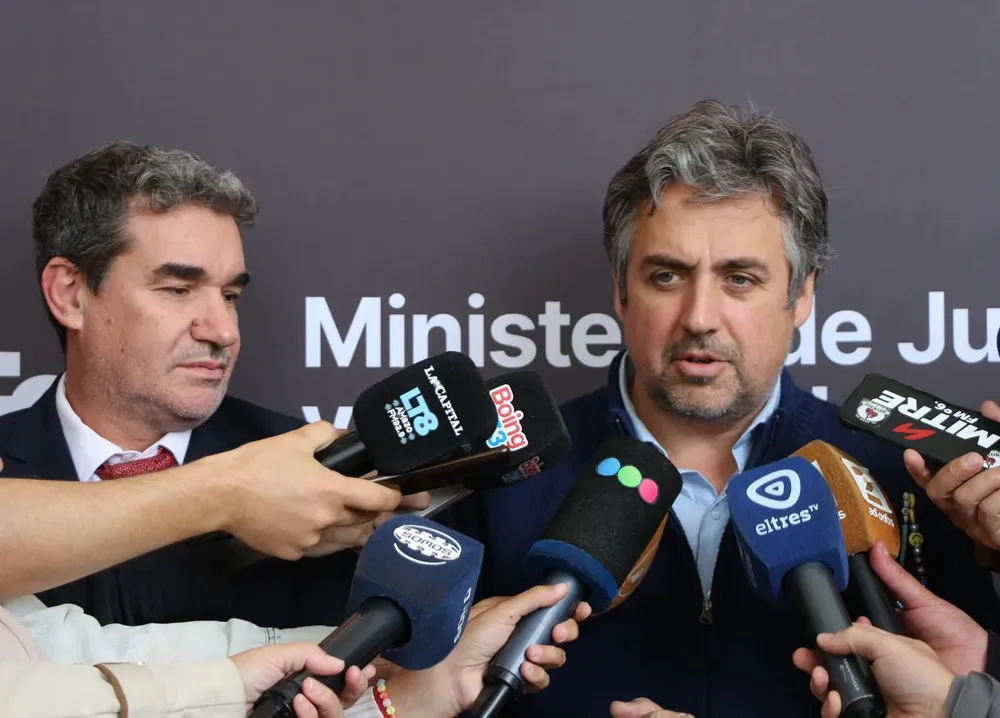 443b38f7-1b75-4114-bdf1-66b3d2f23ccc