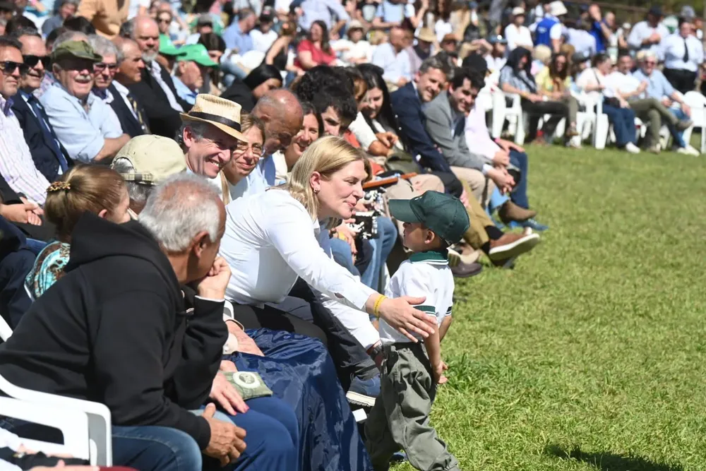 cc9f709d-701d-45fd-a483-141bf330353e