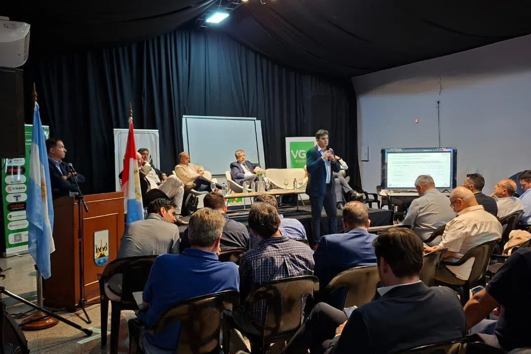 af6ef9fa-a9d8-4754-bc2d-1ae223c76a2a