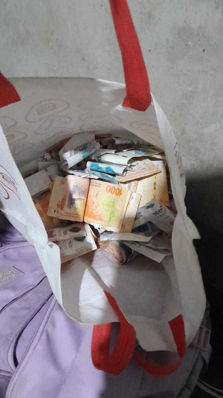 5fe0ad37-74aa-4ae4-93c7-d3397bcfdc30