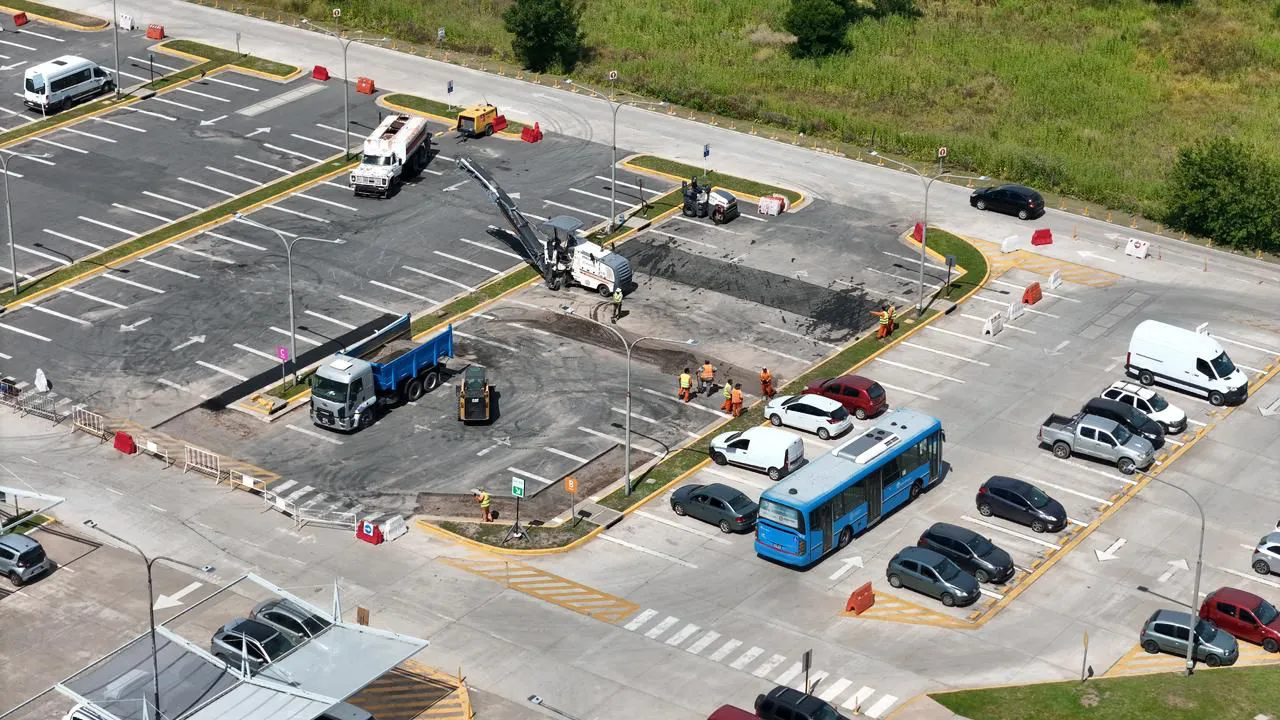 b98a47bb-510e-4fcc-804f-30e862a1d31c