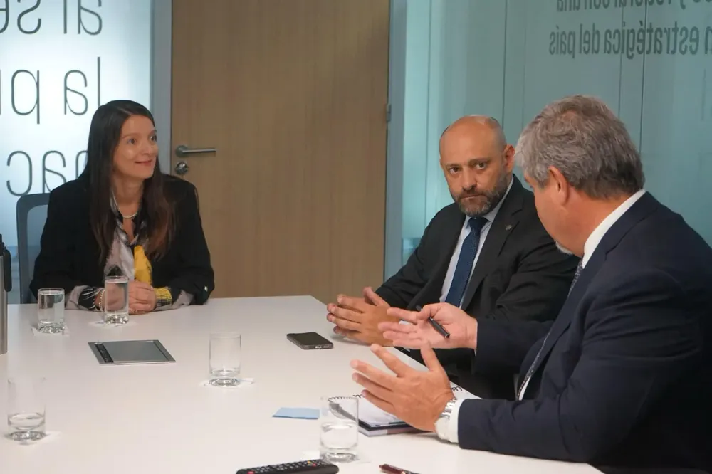 a8ecf87c-4c5f-4f49-bf0e-edad3b13b123