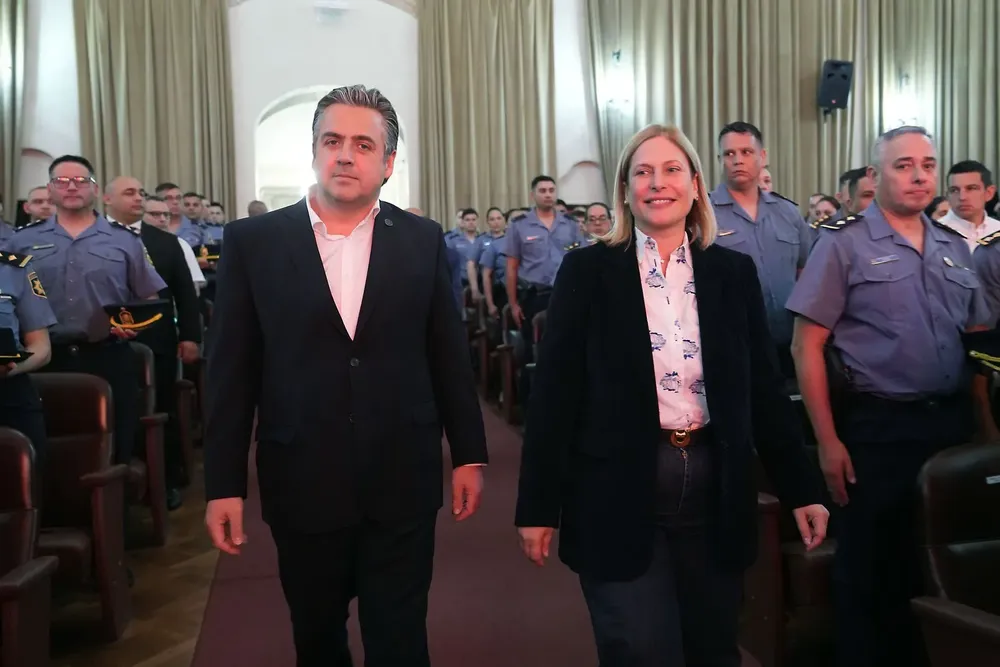 0231ea63-3876-4c7d-961e-512cfb23926e