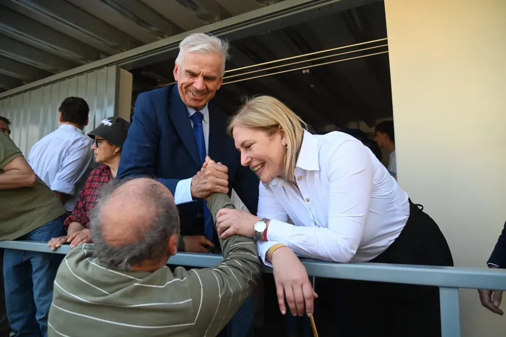 ed7adb72-c9c7-4bb5-b8db-43b1924ff5dc