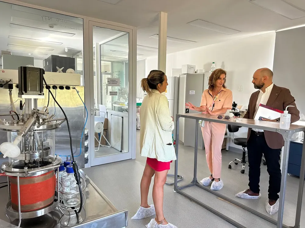 88f948dc-fbc2-4693-bb35-b39ac422903d