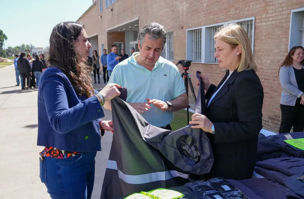 bd8ad723-4e61-47e9-a1ef-2c7dcee3b04e