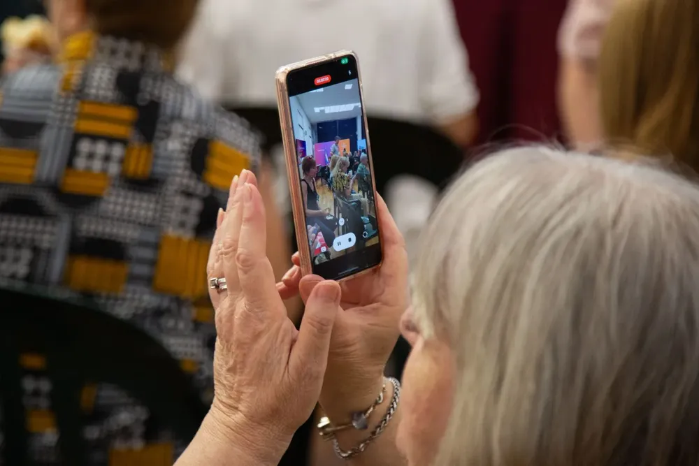 2f992d28-18c1-49aa-909e-929c7d1851c6