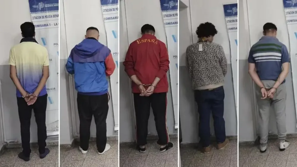 r_f51ce7769d173a95616e2c40cb9c989d