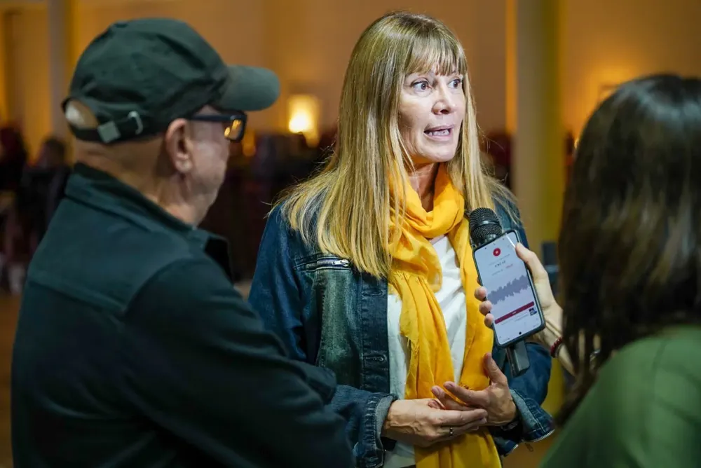 cb42684a-9188-4e42-b69f-b28cc8998109