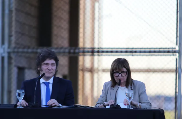 multimedia.normal.8019f001d90b1f79.bm9ybWFsLndlYnA=