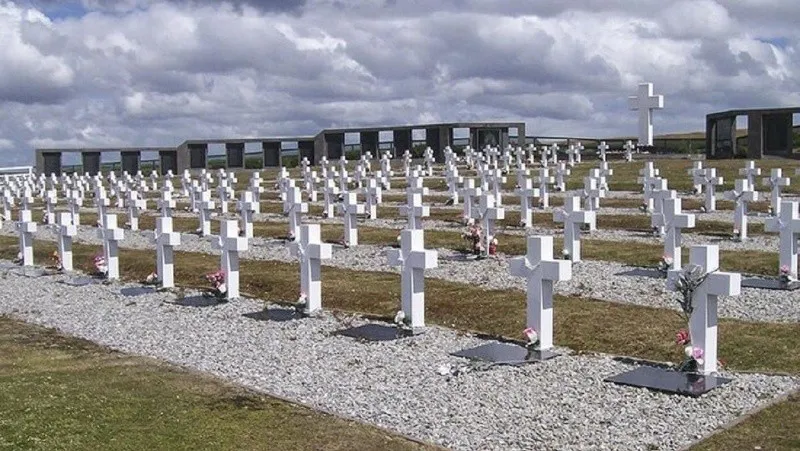 darwin_cementerio_crop1743559021536.jpg_674070907