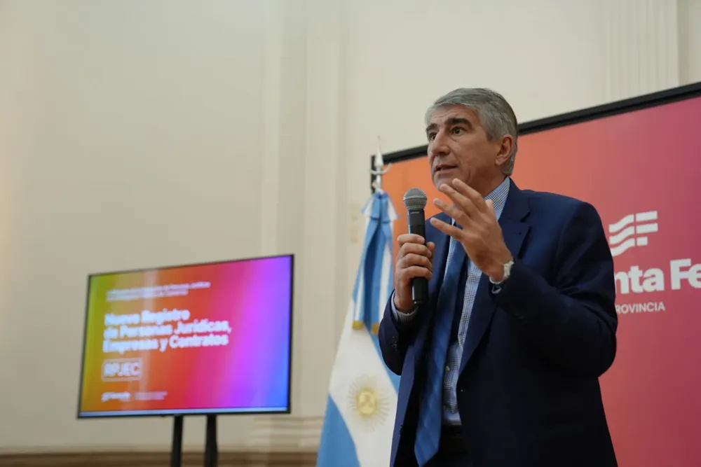 e045d77b-d058-4cd9-8ccc-3adb01a7d32e