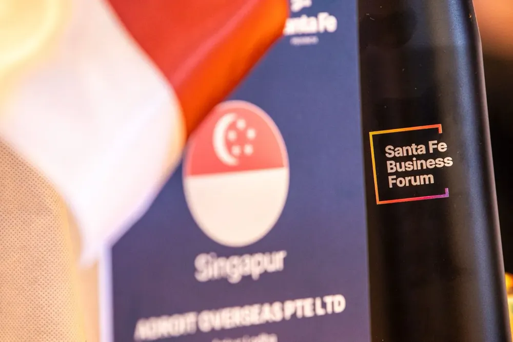 8d32d400-765d-48c3-b51e-7bcb9169e354