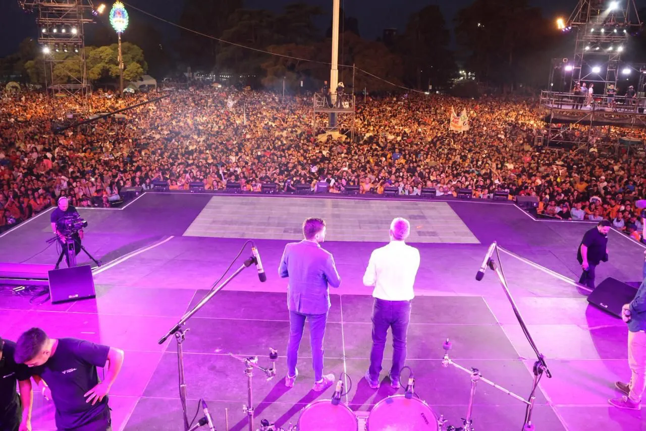 c3b344eb-7382-4e81-882d-fe127d212fff