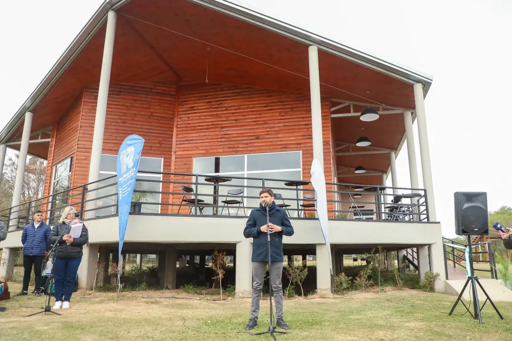 40652288-4667-4e99-8250-274bf2788585