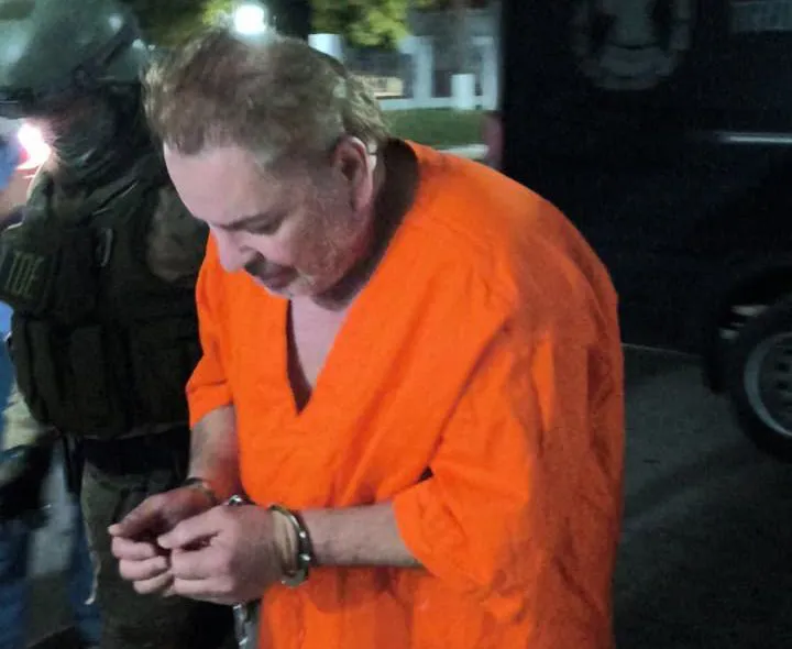 99bb8369-e9c6-4af1-aa42-c9a4a380983f