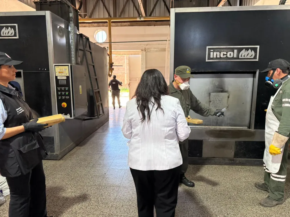 0ec14076-2b45-4f2f-bd3c-18854ab713c4