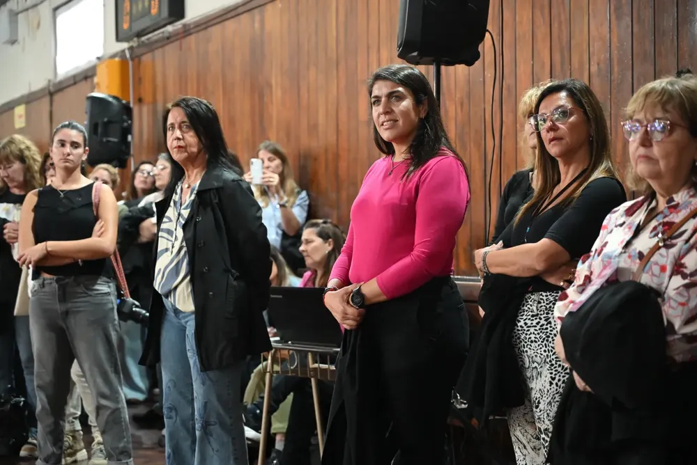 0f0ae17f-c898-410d-bf12-ed393d299841