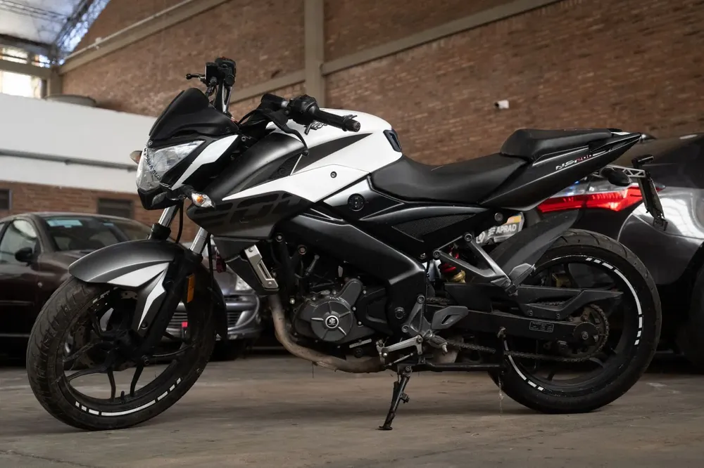 65ca5811-eff7-4f31-b6aa-7e9669cbf708