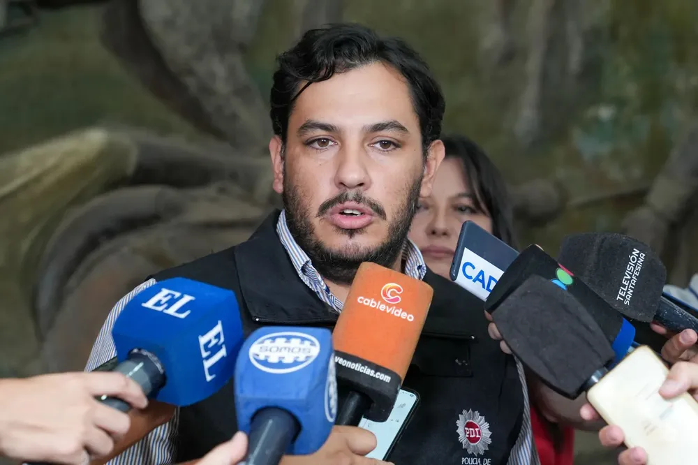 a0322299-1cb7-4543-82da-4540361c2372