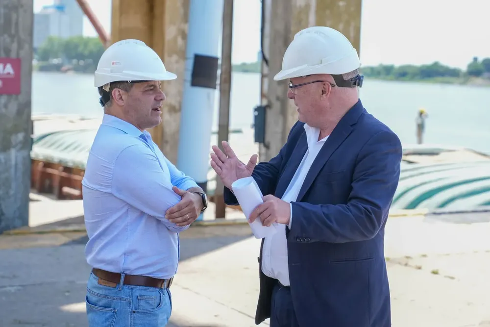 bf0b927a-9d73-4281-b370-91cf518691c9