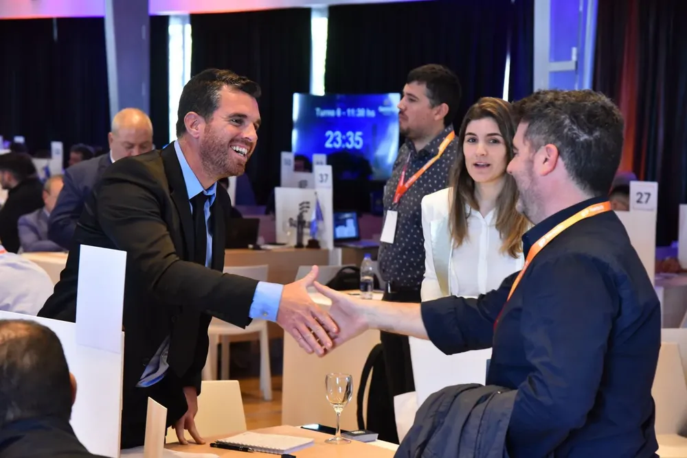 aa203293-0469-492b-80ce-2f4ee9d9393e