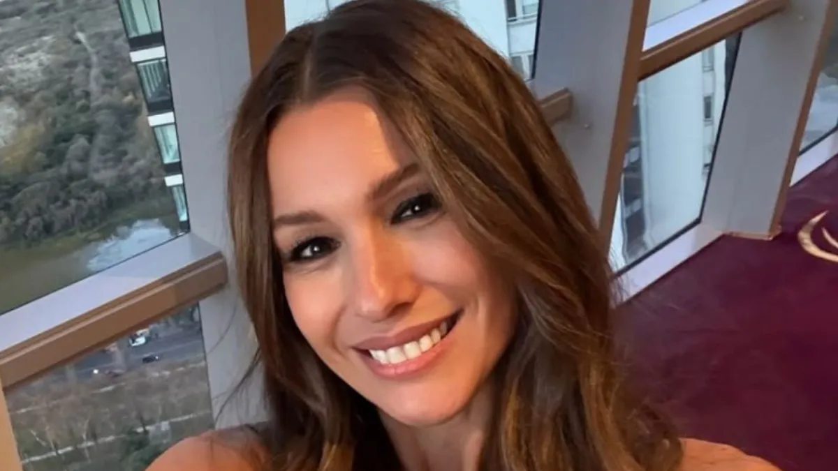 pampita-filtros-cara-lavada-y-microbikini-su-look-del-infarto-los-47-anos