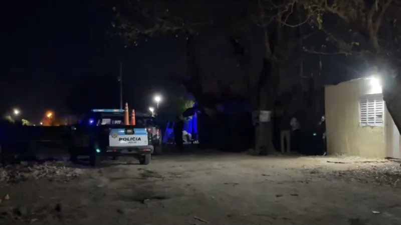 policias_barrio_godoy.jpg_1756841869