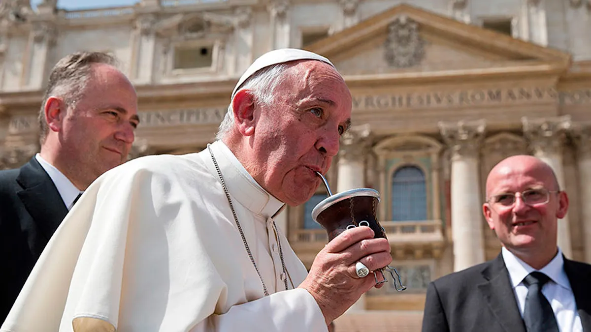 papa-francisco-tomando-matejpg