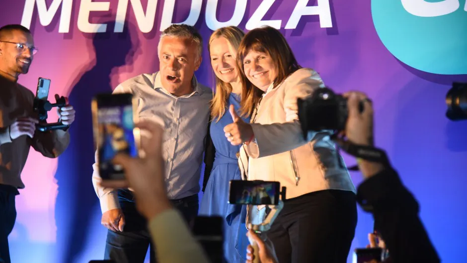 6511b651a18a1_940_529!