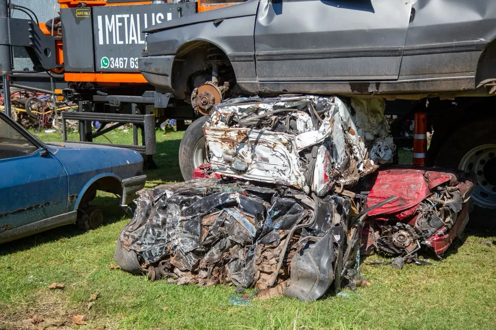 65ec30e9-fff5-49f1-8c32-fc590b348023