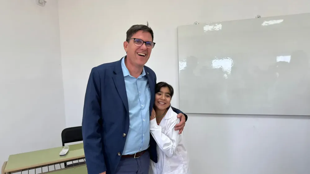 f468babf-ffd7-4d41-887d-ff54f5c00ad7